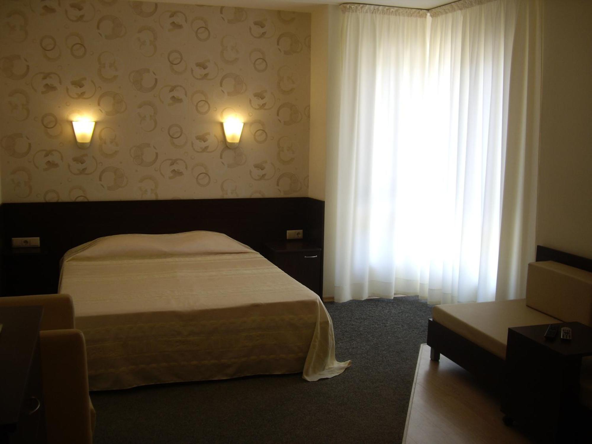Family Hotel Avramov Vidin Ruang foto