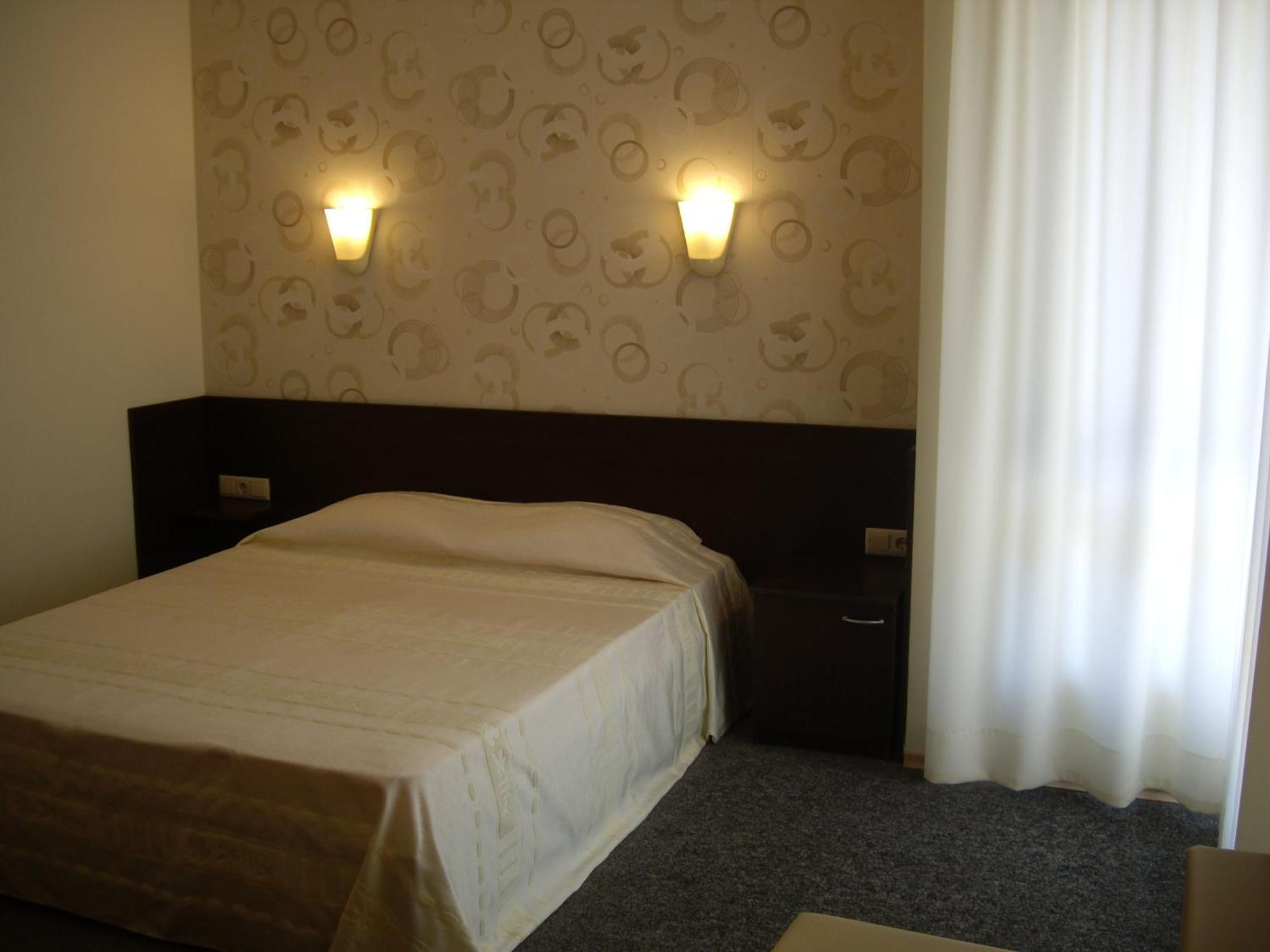 Family Hotel Avramov Vidin Ruang foto
